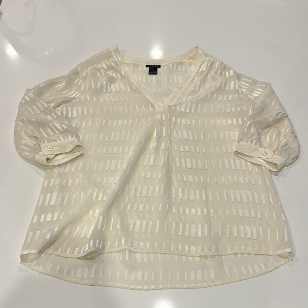 Ann Taylor Cream Blouse Size Extra Small